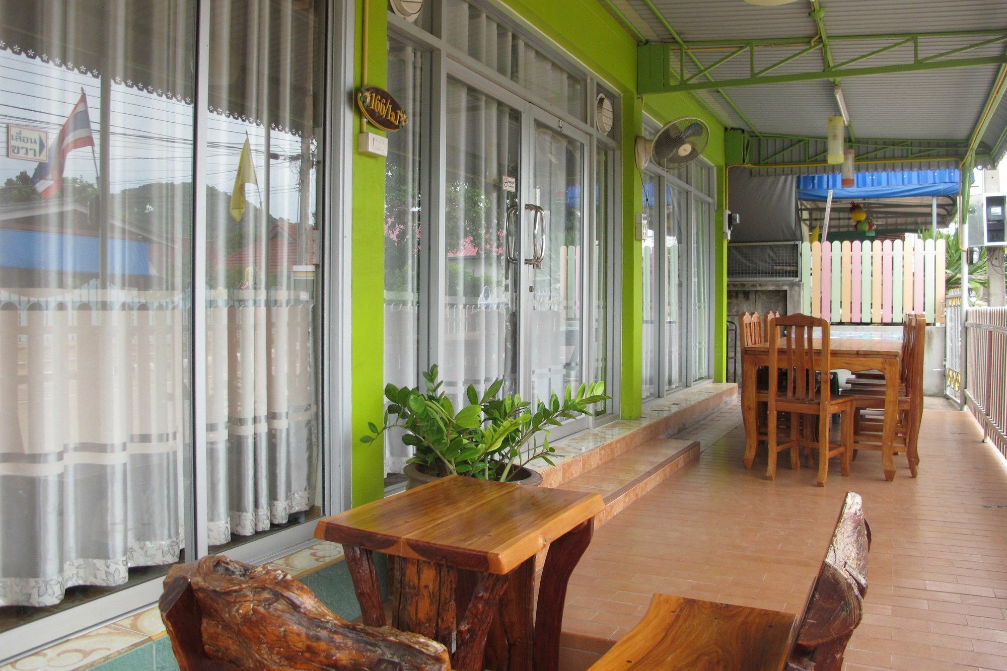 Thippawan Bungalow Ko Si Chang Exterior photo