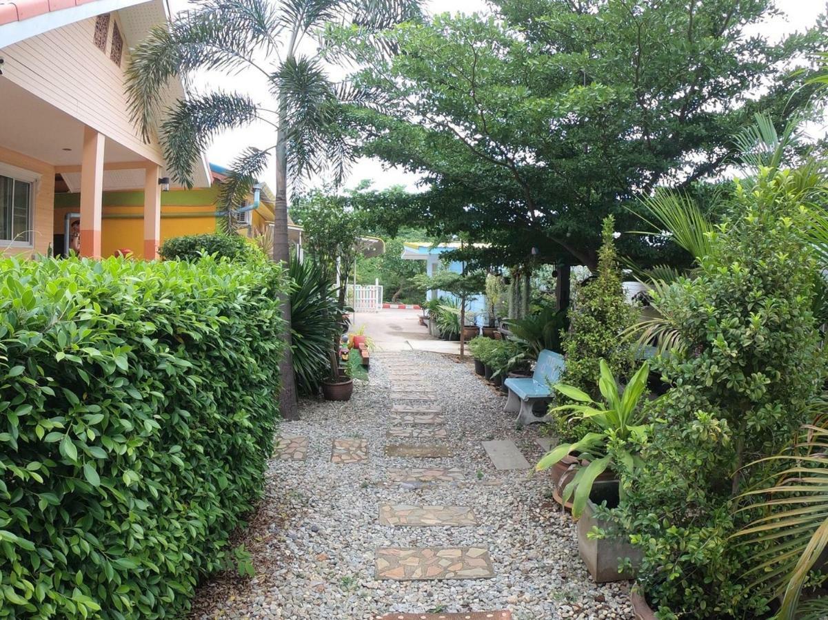 Thippawan Bungalow Ko Si Chang Exterior photo
